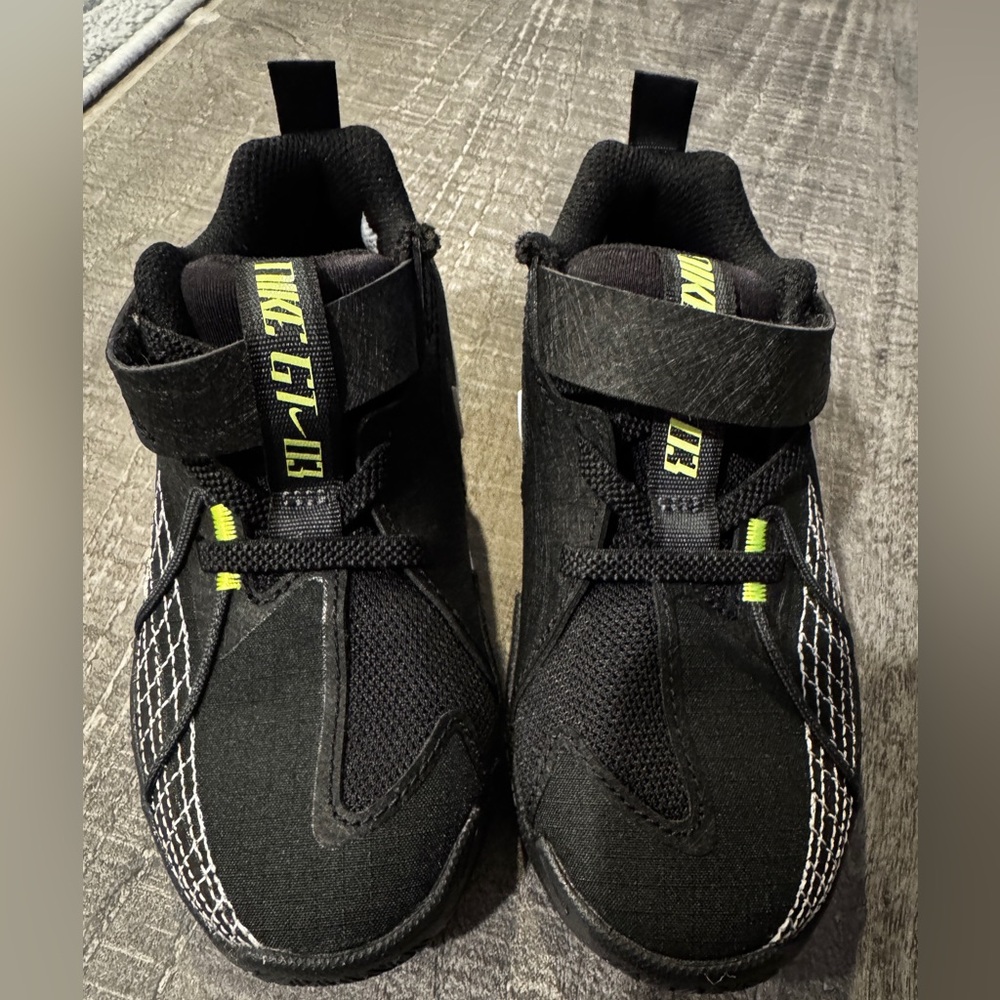 Nike G.T. Cut 3 kids' size 10 basketball shoe in Black, White and Neon Green